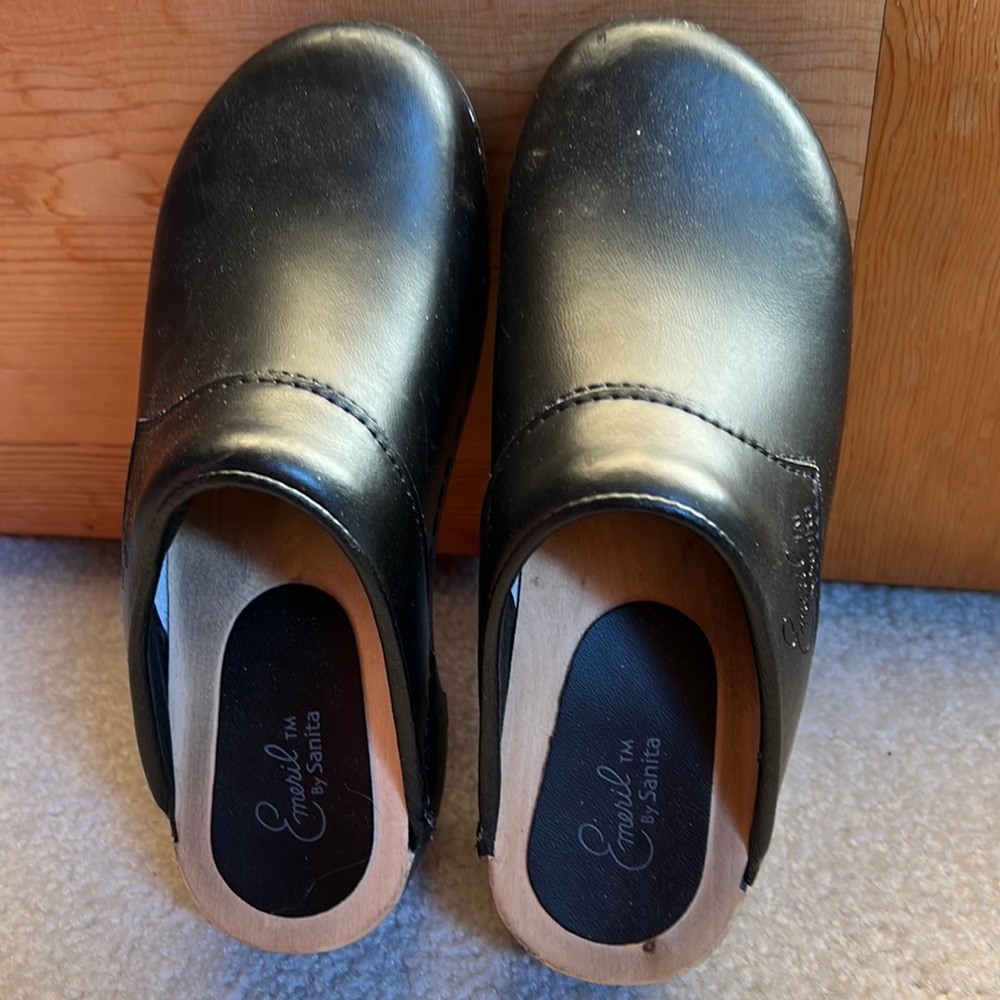Emeril clogs